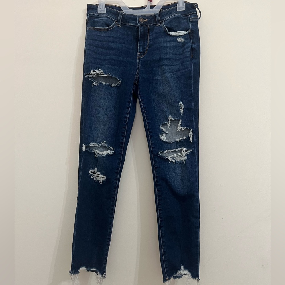 American Eagle distressed stretch jeans. Size 10